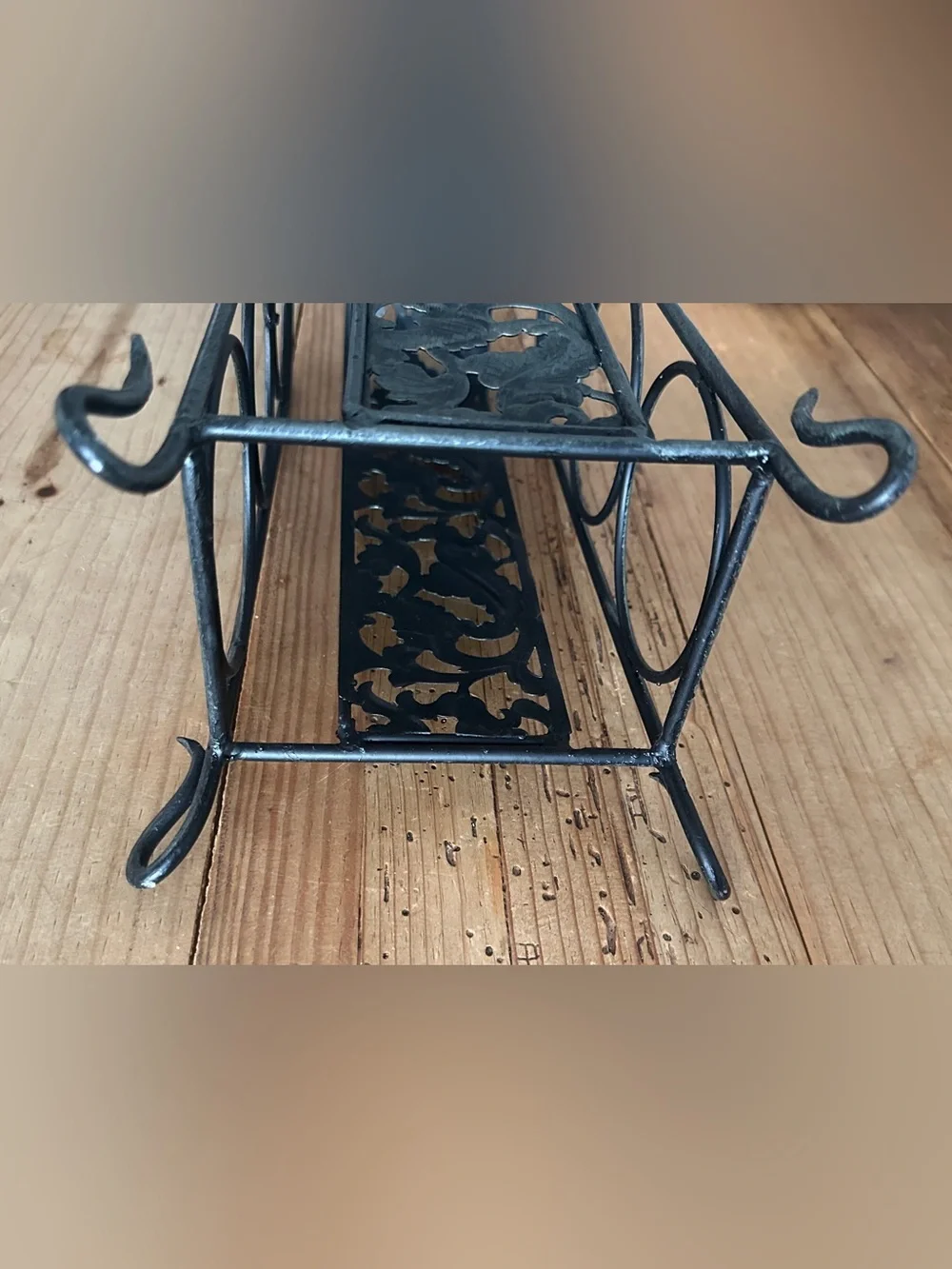 Decorative Wrought Iron 3 Bottle Wine Holder Distressed Black & Gray Pre-owned